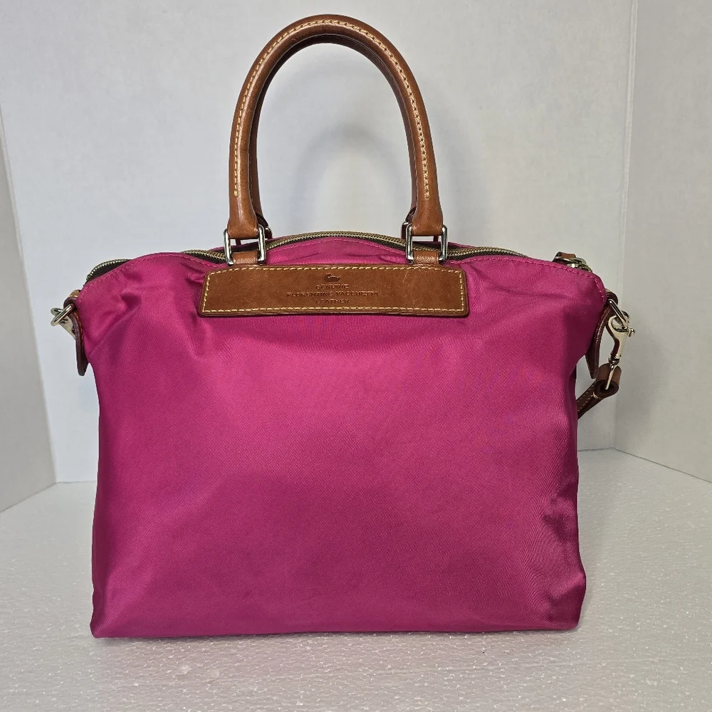 Dooney & Bourke stylish vibrant